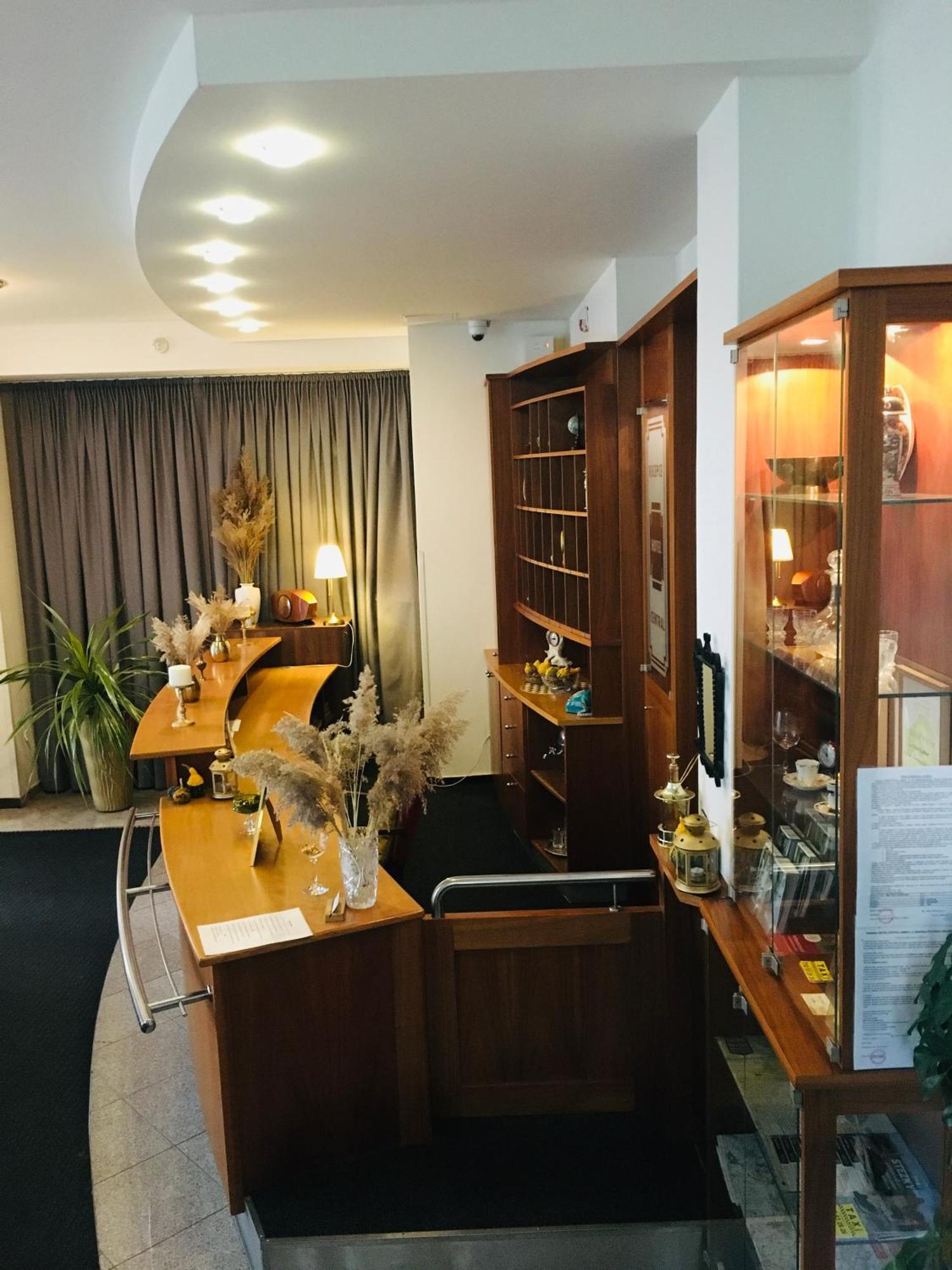 Penzion Hotelu Central Dvur Kralove nad Labem Luaran gambar
