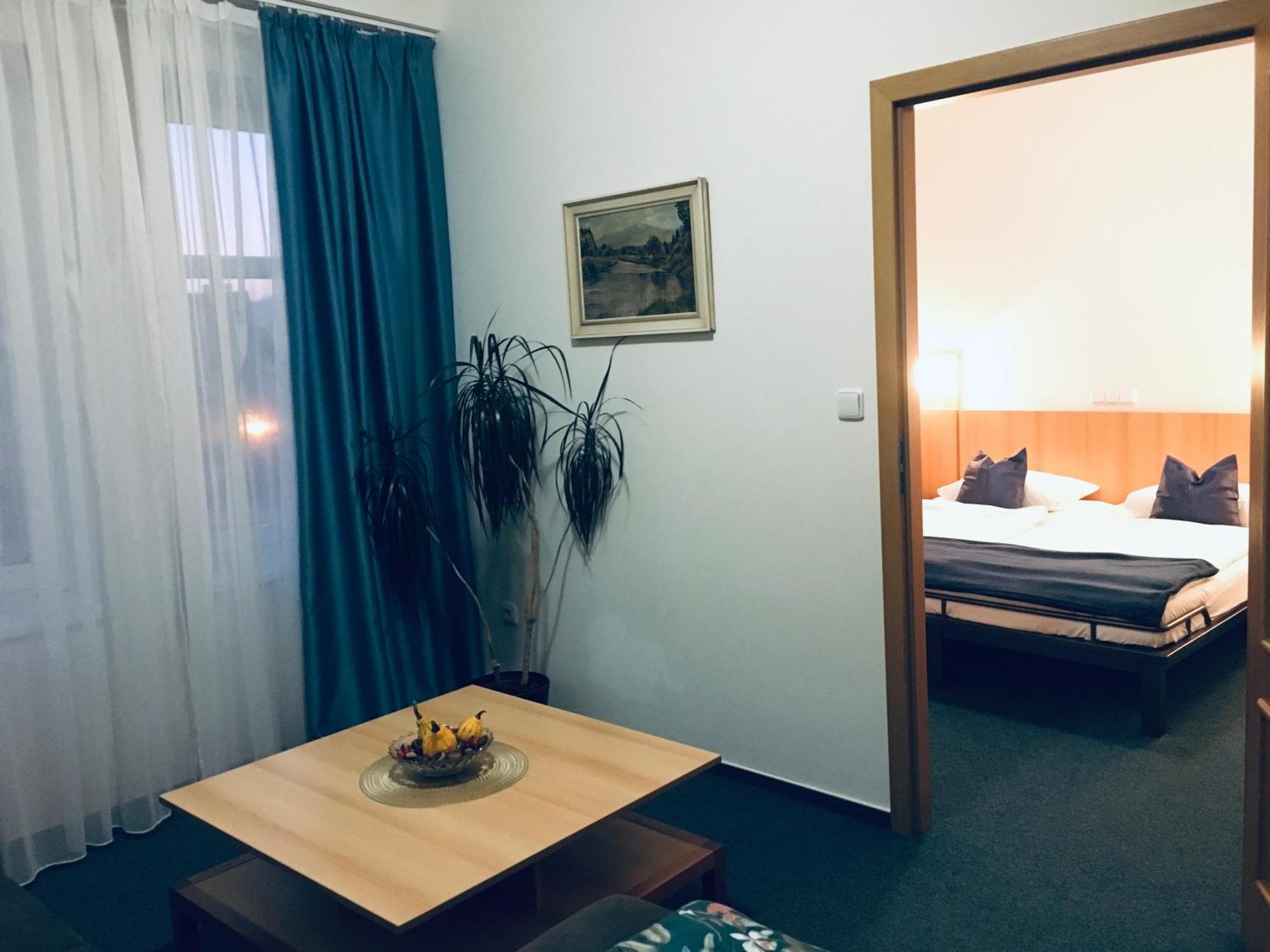Penzion Hotelu Central Dvur Kralove nad Labem Luaran gambar