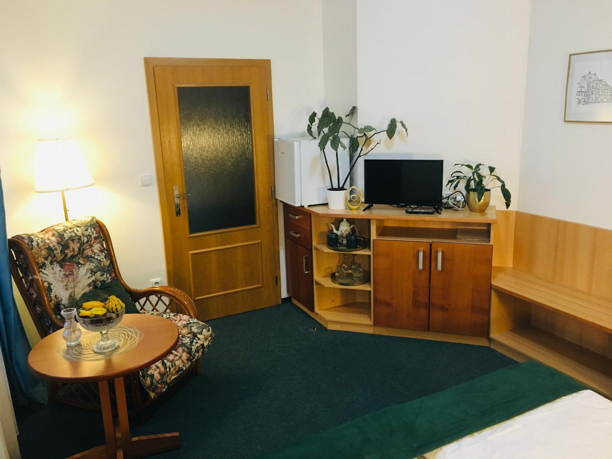 Penzion Hotelu Central Dvur Kralove nad Labem Luaran gambar